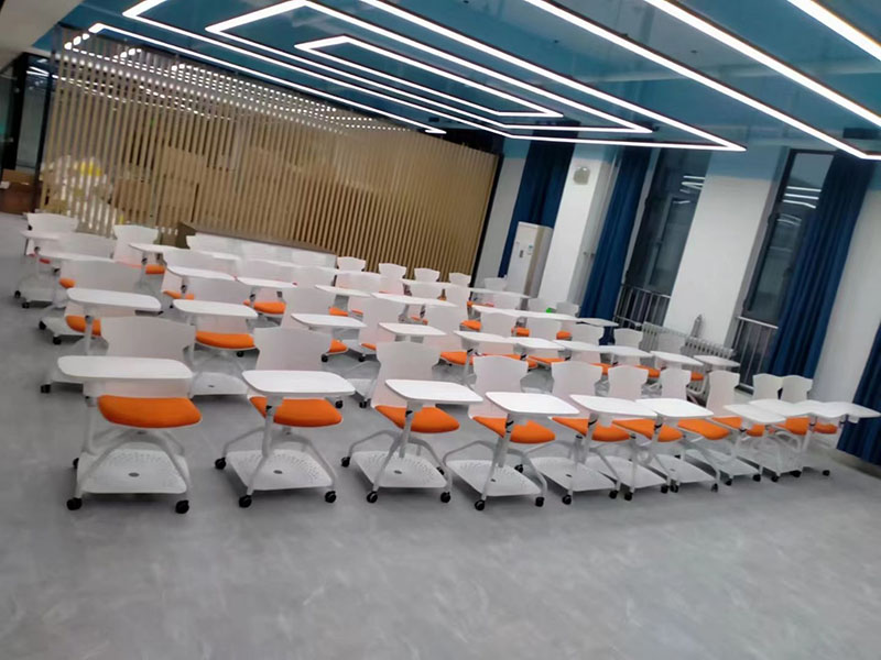 How to choose an office furniture that is suitable for employees?